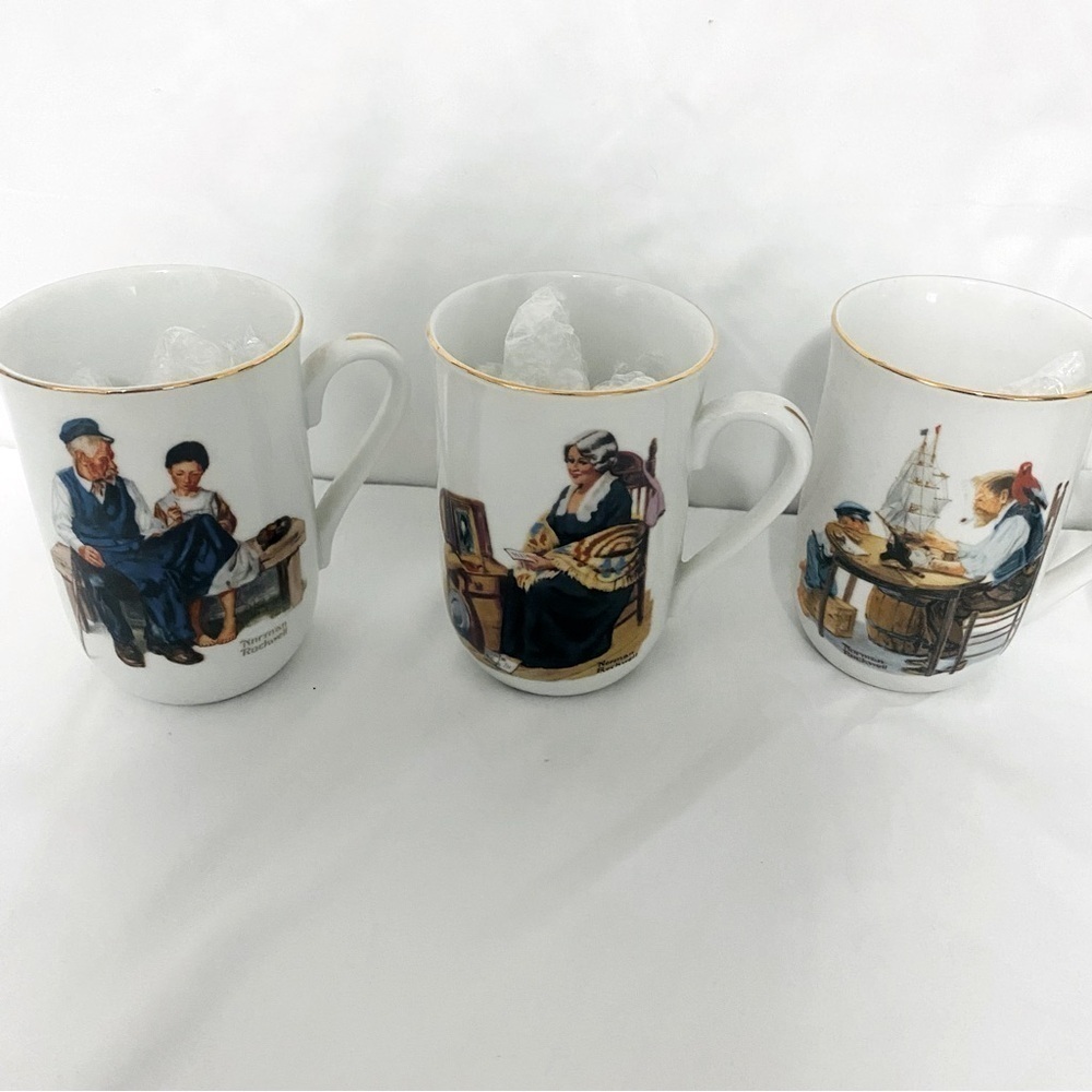 VINTAGE SET Of 5 Norman Rockwell Museum Coffee Mugs Cups White Gold Trim JAPAN
